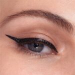 ⁦MAYBELLINE EYELINER HYPEREASY PITCH BLACK ايلاينر مبيلين⁩ - الصورة ⁦2⁩