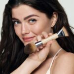 ⁦ECOTOOLS- فرشاة إي أو إس سكالب + برونزية ثنائية الأطراف⁩ - الصورة ⁦5⁩