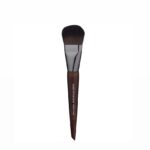 MAKE UP FOREVER- فرشاة كريم الأساس من ميك أب فور إيفر ذات طرف متوسط ​​106