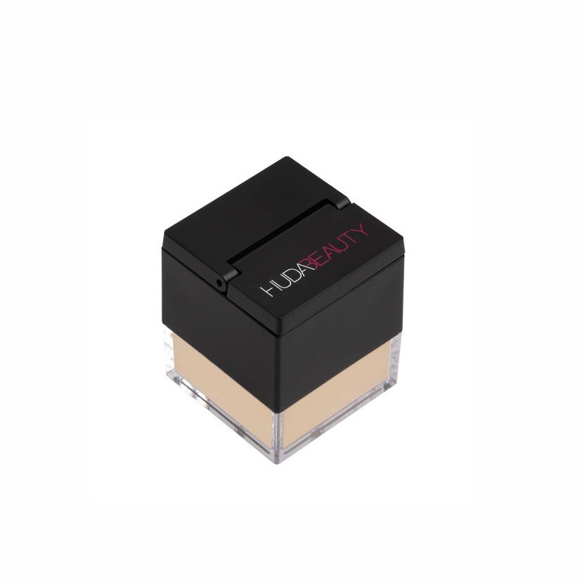 55e7464e-28ce-460a-b369-f3bc4a9f94f9 HUDA BEAUTY- BLONDIE 6g بودرة تثبيت الخبز بيبي بيك من هدى بيوتي - الصورة 1
