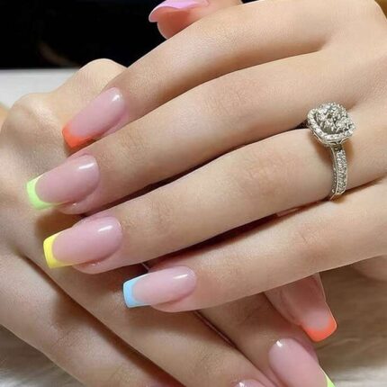 NAILS- 24PCS أظافر صناعية