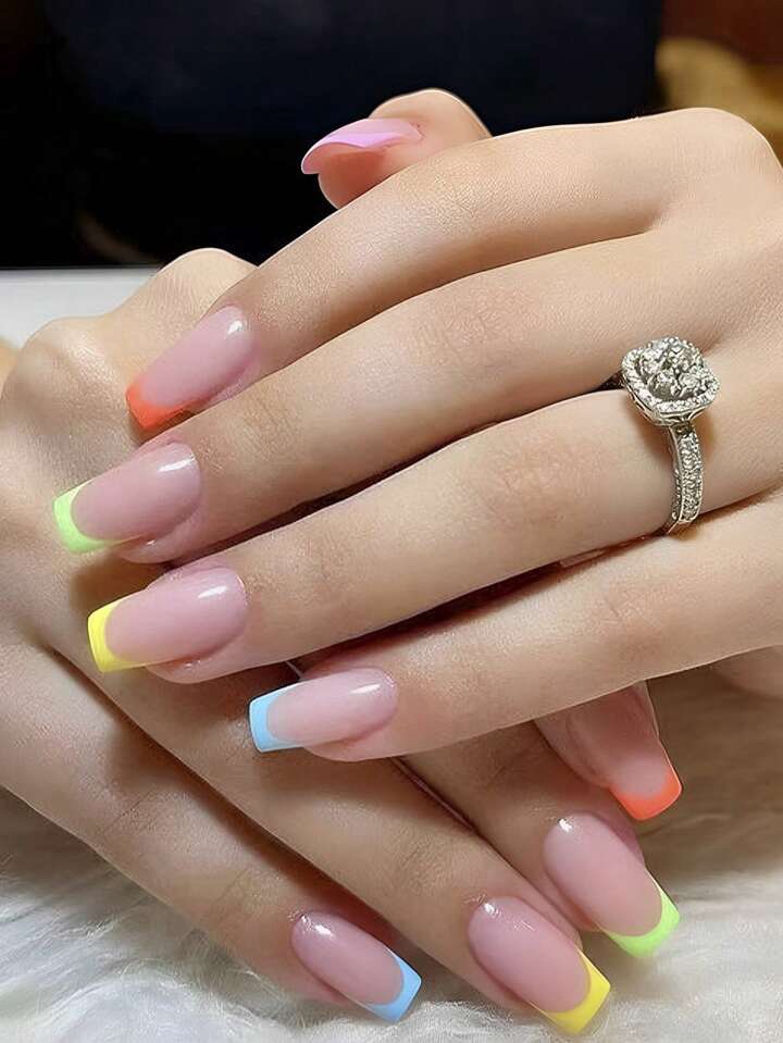 img_8816 NAILS- 24PCS أظافر صناعية - الصورة 1