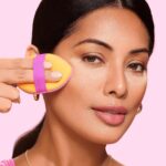 ⁦REAL  TECHNIQUES- إسفنجة بودرة ريل تكنيكس ميراكل 2 في 1⁩ - الصورة ⁦2⁩