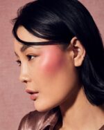 ⁦FENTY BEAUTY-أحمر خدود بودرة من فنتي تشيكس بلون الجلد المدبوغ(BUBBLEBANDS) 4g⁩ - الصورة ⁦2⁩